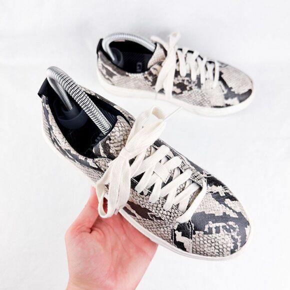 Dr. Scholl’s Women's Sneakers, Size 6M - Picture 3 of 15